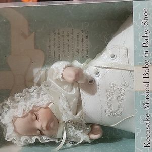 Keepsake musical baby